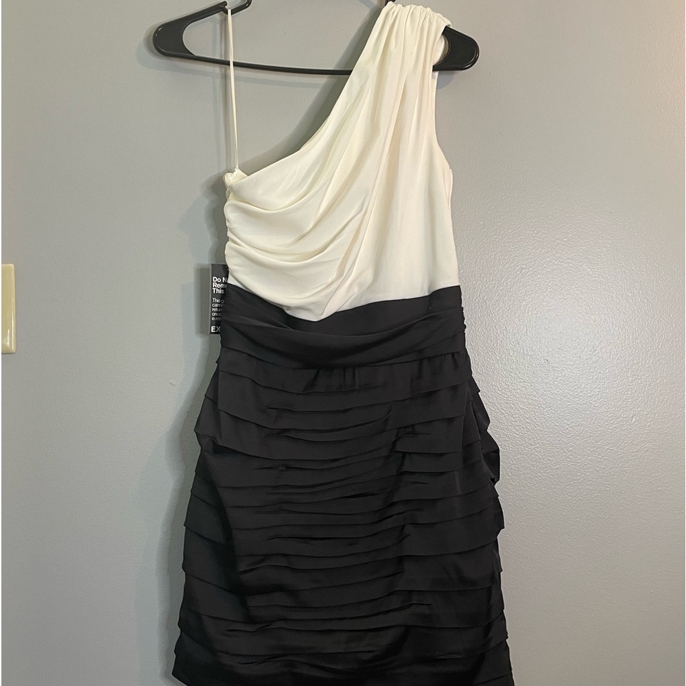 EXPRESS Asymmetrical Y2K Cream Black Ruched Dress Size/2 NWT